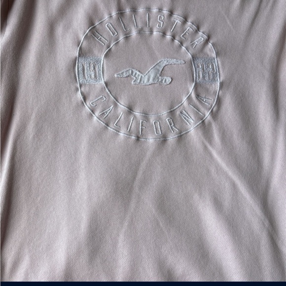 HOLLISTER - Picture 4 of 4